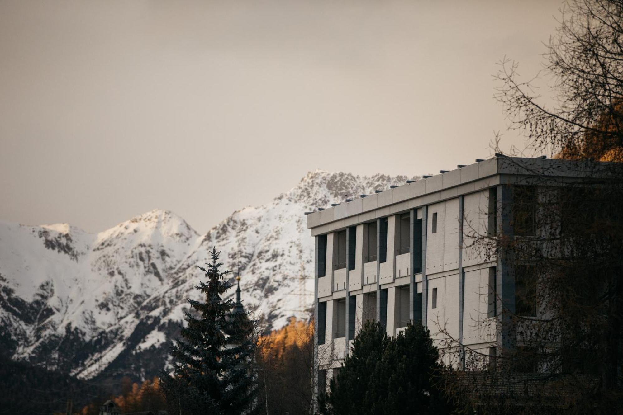 Hotel Maistra 160 Pontresina Exteriör bild